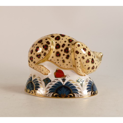 372 - Royal Crown Derby paperweight, Savannah Leopard, Endangered Species range, commissioned by Sinclairs... 