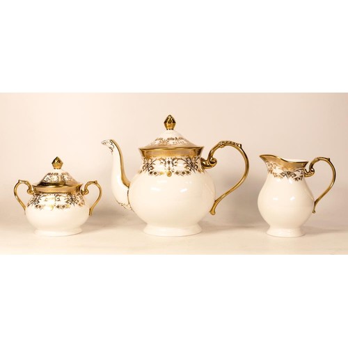 De Lamerie Chatsworth Garland tea pot, sugar bowl and milk jug (3)
