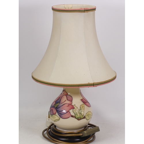 311 - Moorcroft, Magnolia on Cram Ground Table Lamp with Moorcroft Shade. Height incl. shade: approx. 38cm