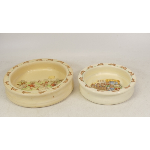 404 - Two Bunnykins Bowls of different sizes. (D:20cm) (2)