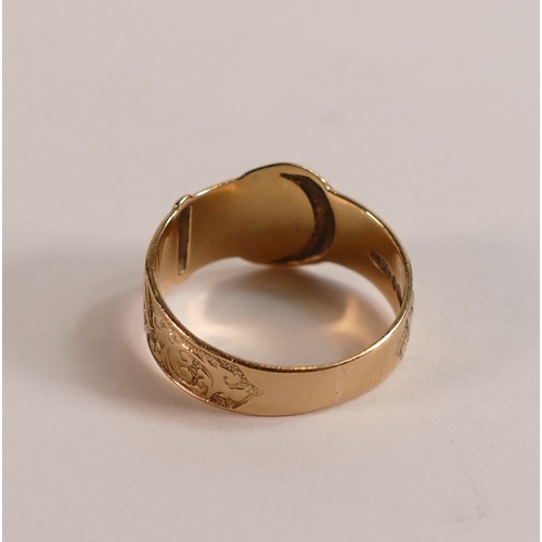 701 - 9ct gold buckle ring, size P/Q, 3.5g.