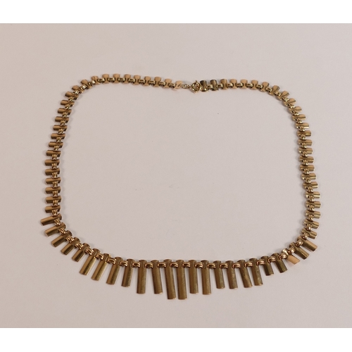 722 - 9ct gold necklet, 13.4g.