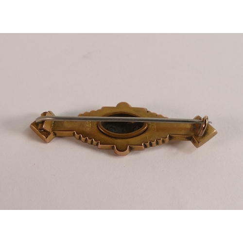 747 - Antique 9ct gold ornate bar brooch, with steel pin,2g.