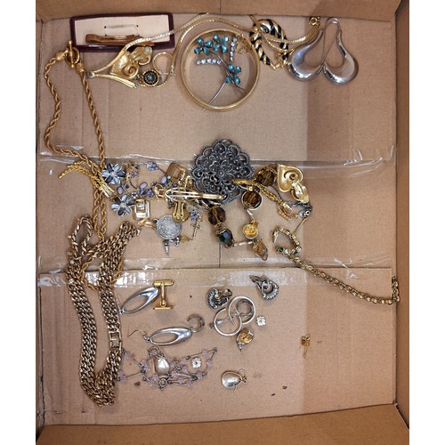 697 - A Mixed Collection of Costume Jewellery to include 18k rolled gold bangle, earrings, necklaces etc.