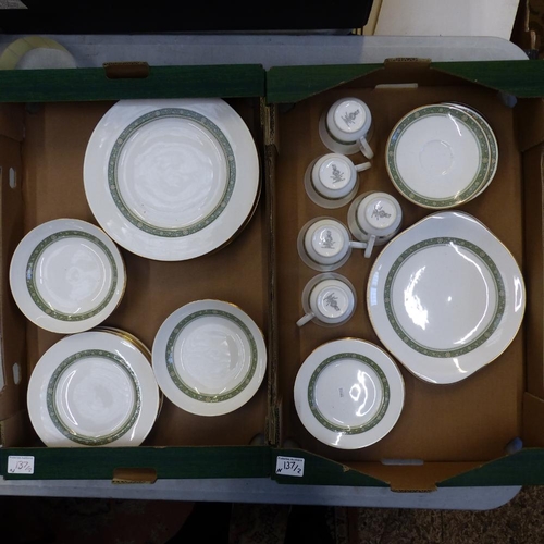 137 - A collection of Royal Doulton Yorkshire Rose tableware- 2 trays