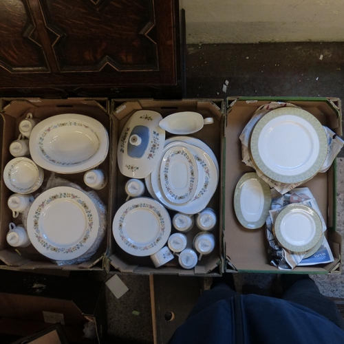 138 - A Royal Doulton Pastorale and Sonnet tableware- 3 trays