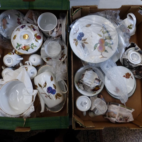 150 - A large collection of Royal Worcester Evesham and Evesham Vale- 2 trays