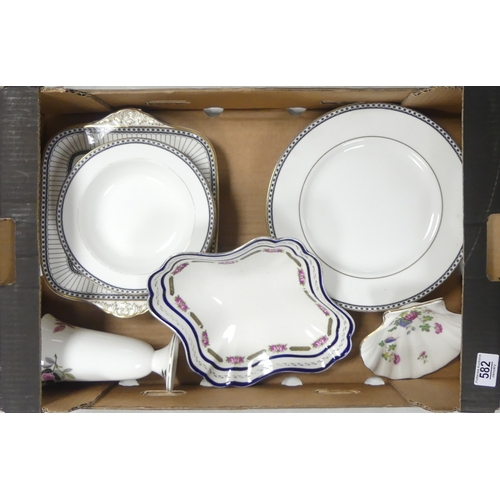 582 - Selection of Wedgwood to include 'Imperial' Porcelain Scalloped Quatrefoil Dish, 'Hathaway Rose' Vas... 