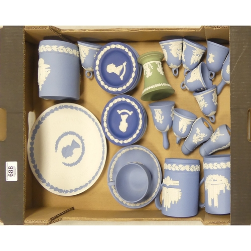 688 - Wedgwood Jasper Selection Including White With Blue Relief Plate Elizabeth II Silver Jubilee, Powder... 