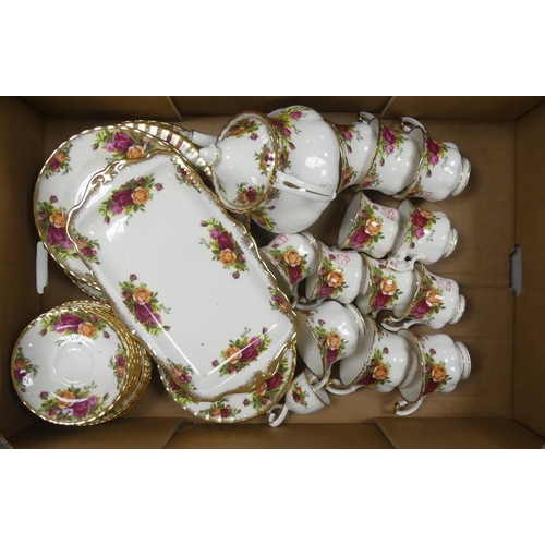 159 - Royal Crown Derby Derby Posies and other trinket dishes-1 tray