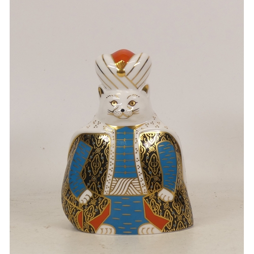 527 - Royal Crown Derby, Royal Cats Persian Paperweight