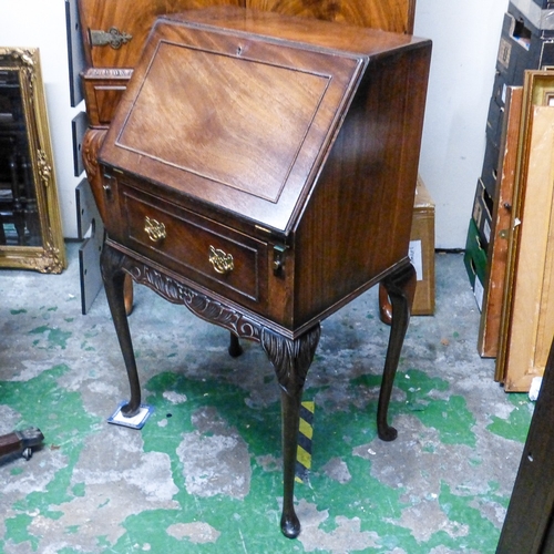 693 - Small Oak Fall Front Writing Desk on tall cabriole legs.
Measuires - H95.5cm