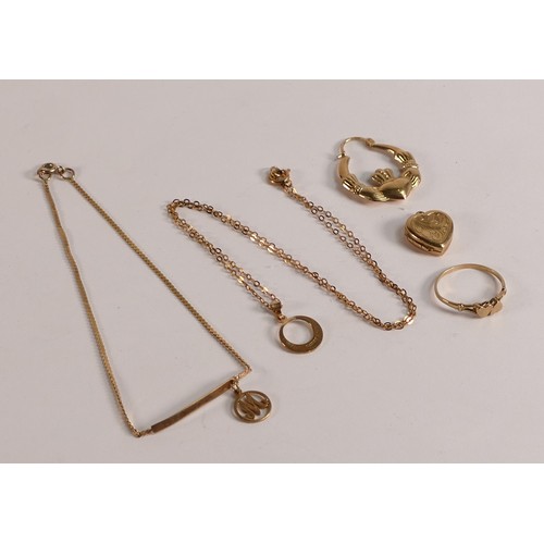 809 - A collection of 9ct gold items including childs necklace and pendant, double heart ring, pendant and... 