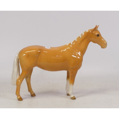 430 - Beswick, Palomino Imperial Horse 1557