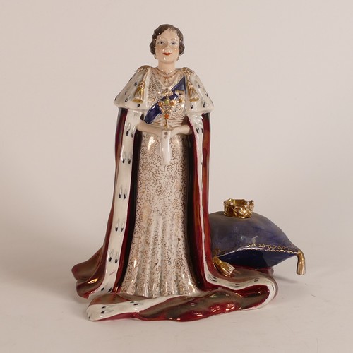 141 - A rare pair of Carltonware figures George VI and Elizabeth for the 1937 Coronation, both handpained ... 