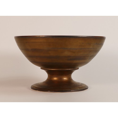 185 - Isabella Pope, Studio Pottery pedestal Fruit Bowl. Pope was a Master Potter and teacher who created ... 