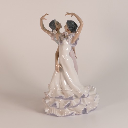 272 - Lladro figurine 'Ole' 5601 Flamenco Dances. Height:26cm