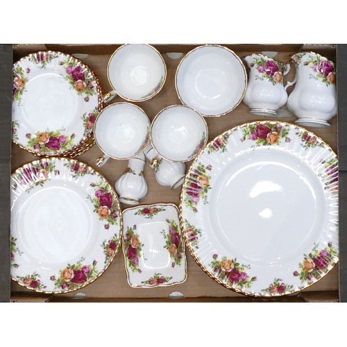 296 - Royal Albert, large collection of Old Country Roses tea and dinner ware including tureens, plates, p... 