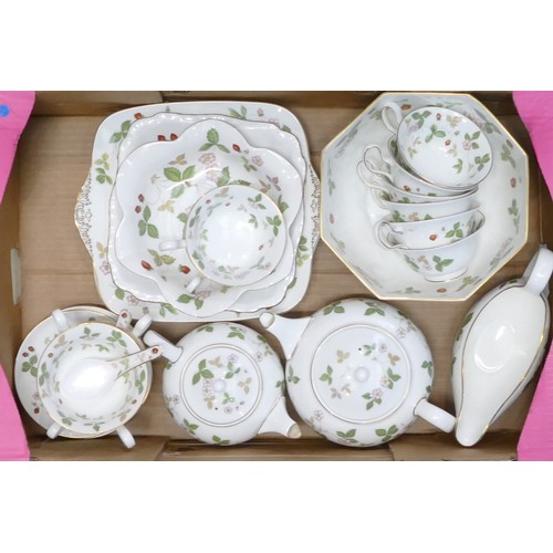 297 - Wedgwood 'Wild Strawberry' Dinner/Tea Set to include Two Scalloped Edged Dishes, Flower Shaped Scall... 