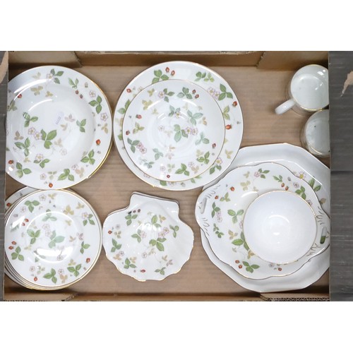 297 - Wedgwood 'Wild Strawberry' Dinner/Tea Set to include Two Scalloped Edged Dishes, Flower Shaped Scall... 