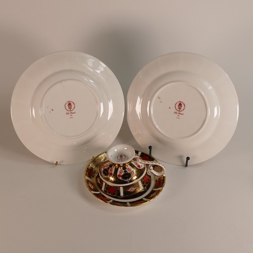 773 - Royal Crown Derby, Old Imari 1128 tea cup and saucer together with two side plates (3)