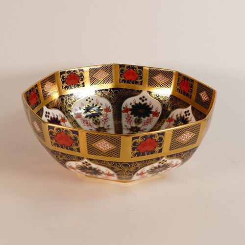 775 - Royal Crown Derby Octagonal bowl decorated in the 1128 Old Imari design, D.21cm, factory seconds.