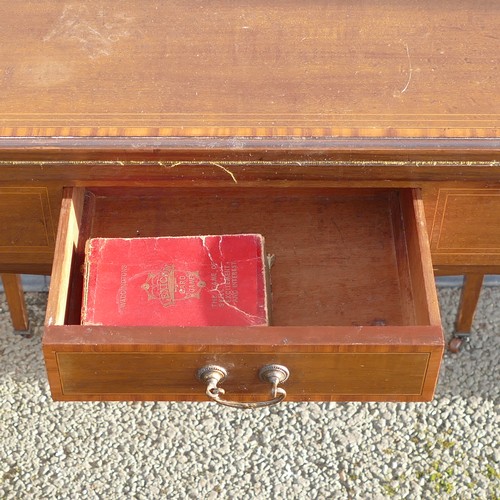 802 - Edwardian inlaid Mahogany fold over games table. Pull out pegboard and table supports. Shaped apron ... 