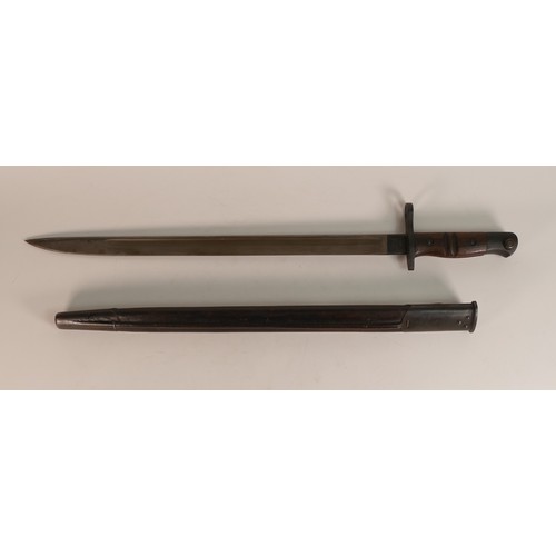 1073 - WWI Remington Bayonet. Lower blade marked '1913 3 16'. Total Length: 57.5cm