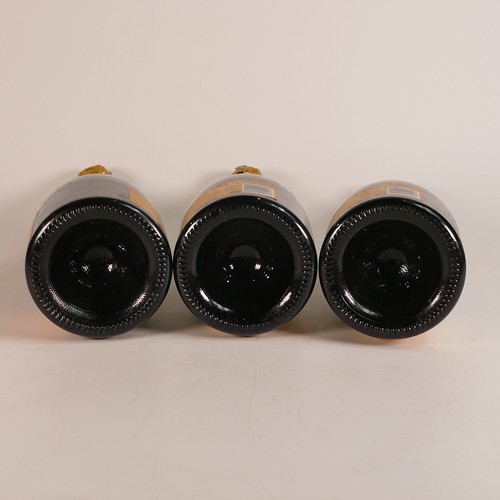 1119 - Three bottles of Krug Grande Cuvee Brut NV Champagne, 12% Vol 750ml. (3)