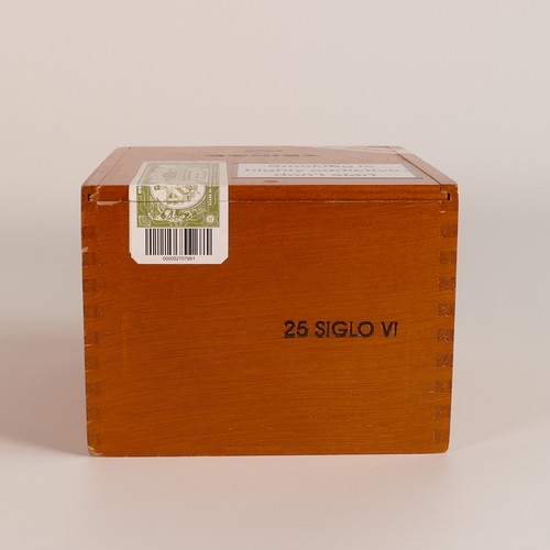 1152 - One box containing 25 x COHIBA SIGLO VI Cigars (52 ring gauge x 150mm length) factory and date code ... 