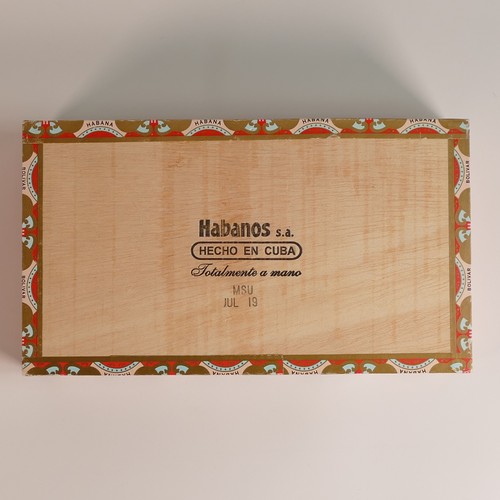 1153 - One box containing 25 x BOLIVAR BELICOSOS FINOS Cigars (52 ring gauge x 140mm length) the box has be... 