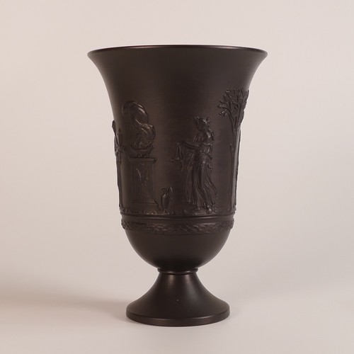 1407 - Early 20th century Wedgwood black Basalt large pedestal Arcadian vase, Neoclassical Dancing Hours de... 