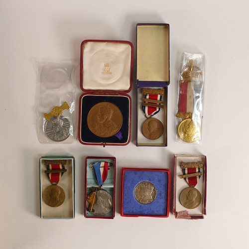 1456 - 50 x Edward VII, George V & George VI Royal commemorative medals / medallions & similar, including s... 