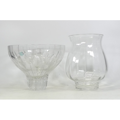 226 - Two large pieces of glass to include Stuart Crystal 'Prism' patterned large footed bowl 25cm dia als... 