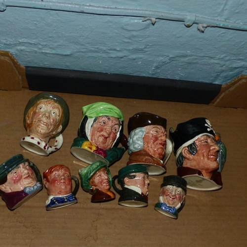 565 - Group of Royal Doulton character jugs to include small Long John Silver, Sam Johnson, Sairy gamp and... 