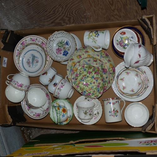 566 - A mixed collection of ceramic items to include floral tea ware, Lord Nelson and Royal Winton Chintzw... 