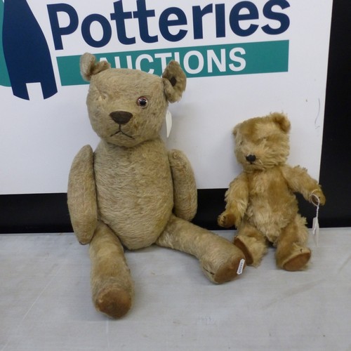 317 - Two vintage Teddy Bears in play-worn condition (2).