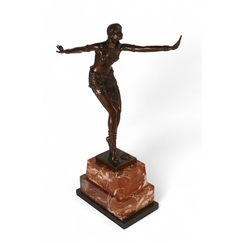 392 - A good bronze Art Deco reproduction figure of a Egyptian dancer 