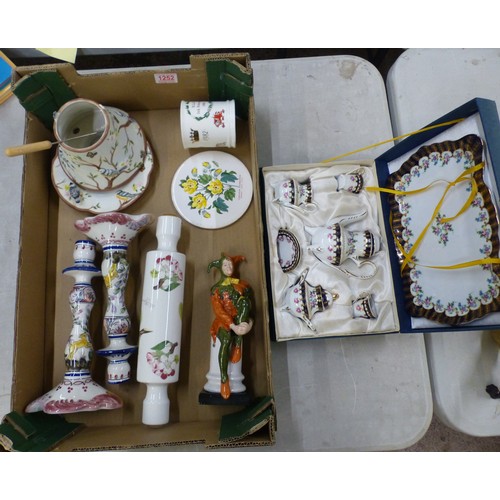 421 - Mixed ceramics to include a Portmeirion rolling pin and circular tile, cased miniature coffee set, C... 