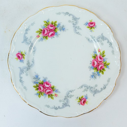 373 - Royal Albert 'Tranquillity' part tea/dinner set to include:- five tea cups, five saucers, five side ... 