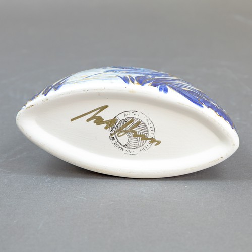 17 - Anita Harris, small Opaline & gold lustre Kingfisher vase. Gold signed.
