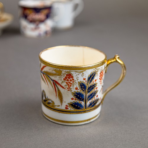 44 - A collection of 18th and 19th century porcelain coffee cans in various patterns from different manuf... 