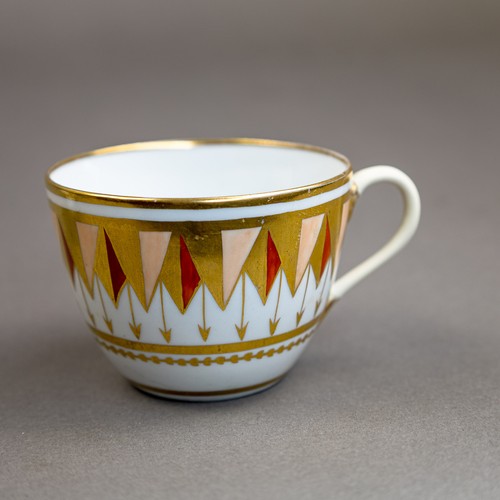 57 - A collection of 19th century porcelain tea cups in various patterns from different manufacturers, de... 