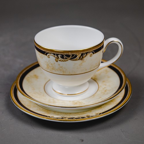 Wedgwood Cornucopia part dinner/tea/coffee set to include - three round ...