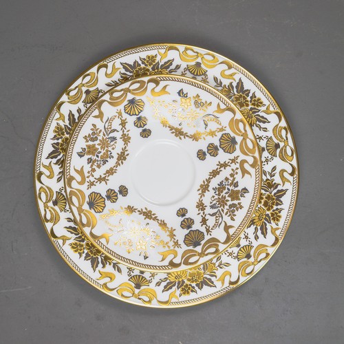 A collection of De Lamerie China pieces to include 9 dinner plates, 2 ...