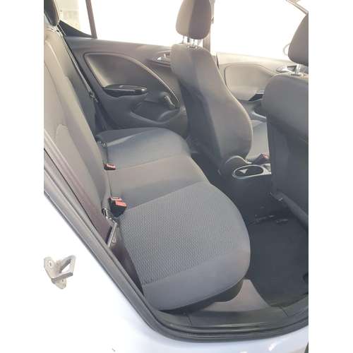 8 - Opel Corsa 2017
Colour: White
One Lady owner from new
5 Door
1.4 Petrol
NCT until 13/01/2025
kilomet... 