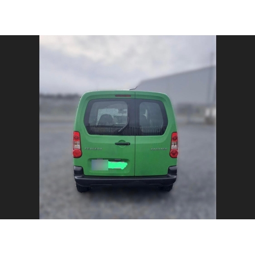 9 - 2010 Peugeot van 
Colour; Green
Good going van 
1.6 Diesel
Tested until 09/2024