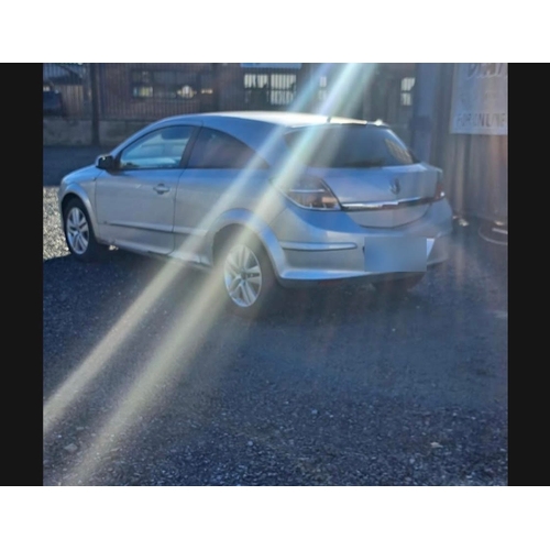 16 - 2007 Silver Opel Astra 
Miles 190000
Nct until 14/03/2024
Road tax €385
4 Good tyers 
New discs and ... 