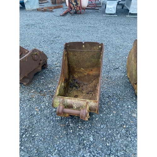 269 - Digger bucket 
6Ton