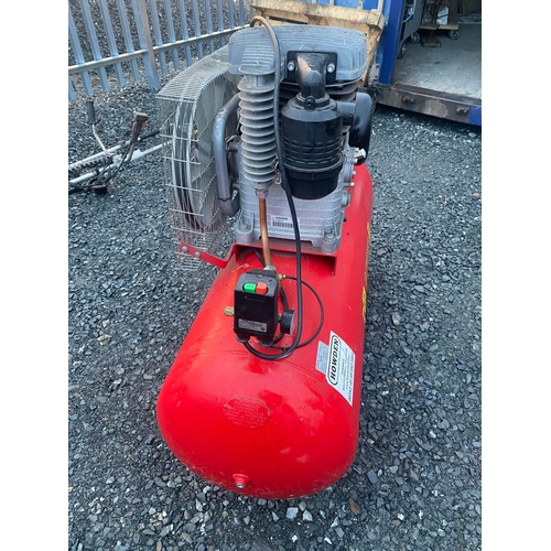 277 - Air compressor 
Like new in very good condition 
Selling due no fault of its own